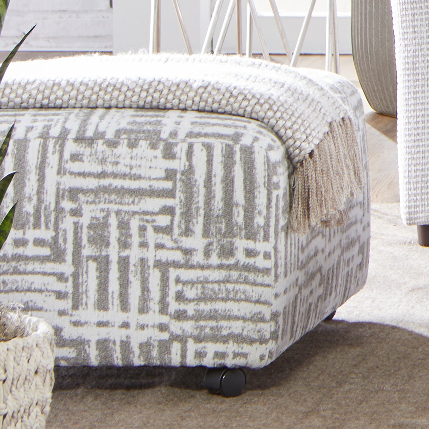 Roundhill Furniture Lancelot Living Room Collection