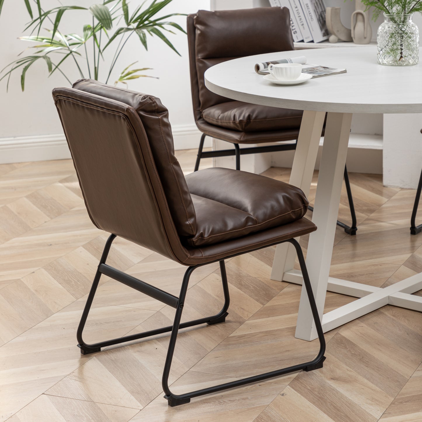 Innes 5-Piece Round Dining Set, Trestle Dining Table with 4 Stylish Chairs