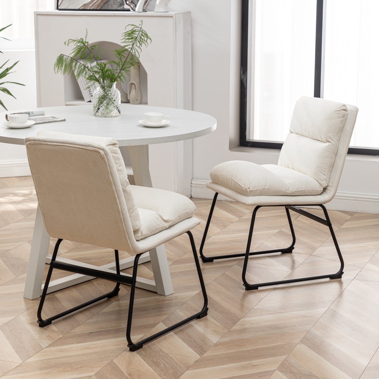 Innes 5-Piece Round Dining Set, Trestle Dining Table with 4 Stylish Chairs