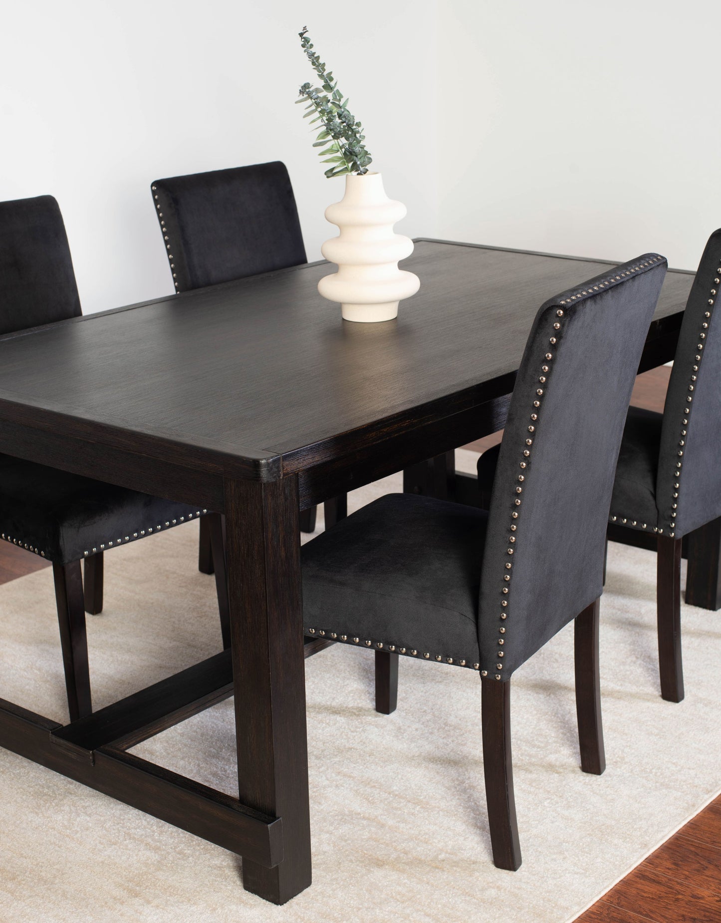 Vanzo Contemporary 5-Piece Dining Set, Dining Table with 4 Stylish Chairs