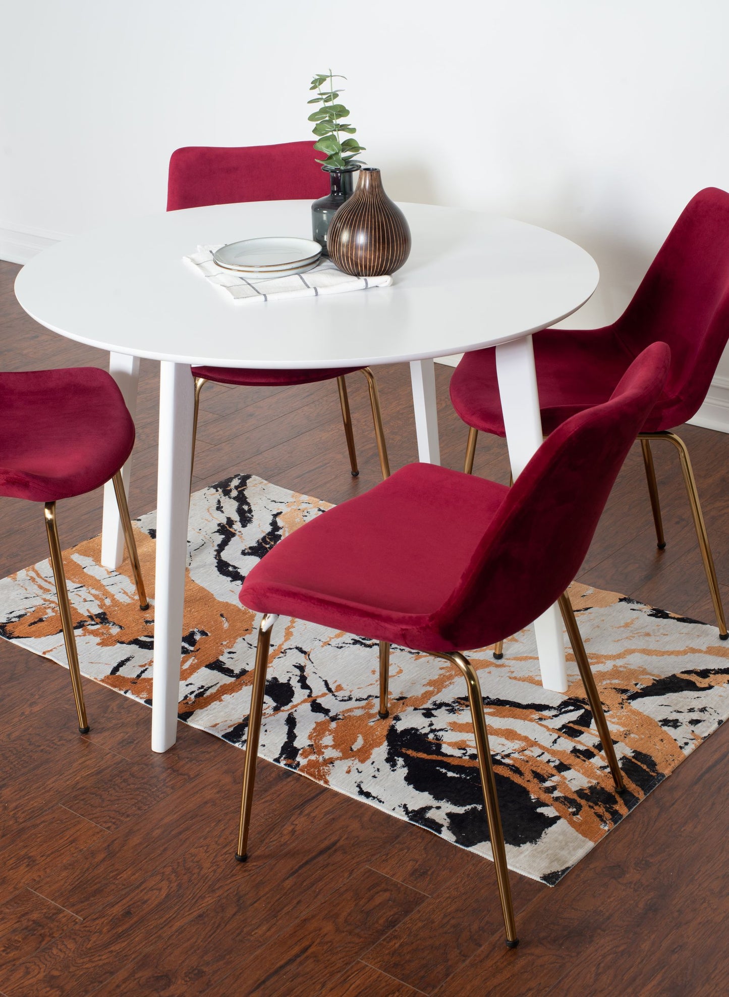 Aufurr Contemporary 5-Piece Dining Set, White Round Dining Table with 4 Chairs