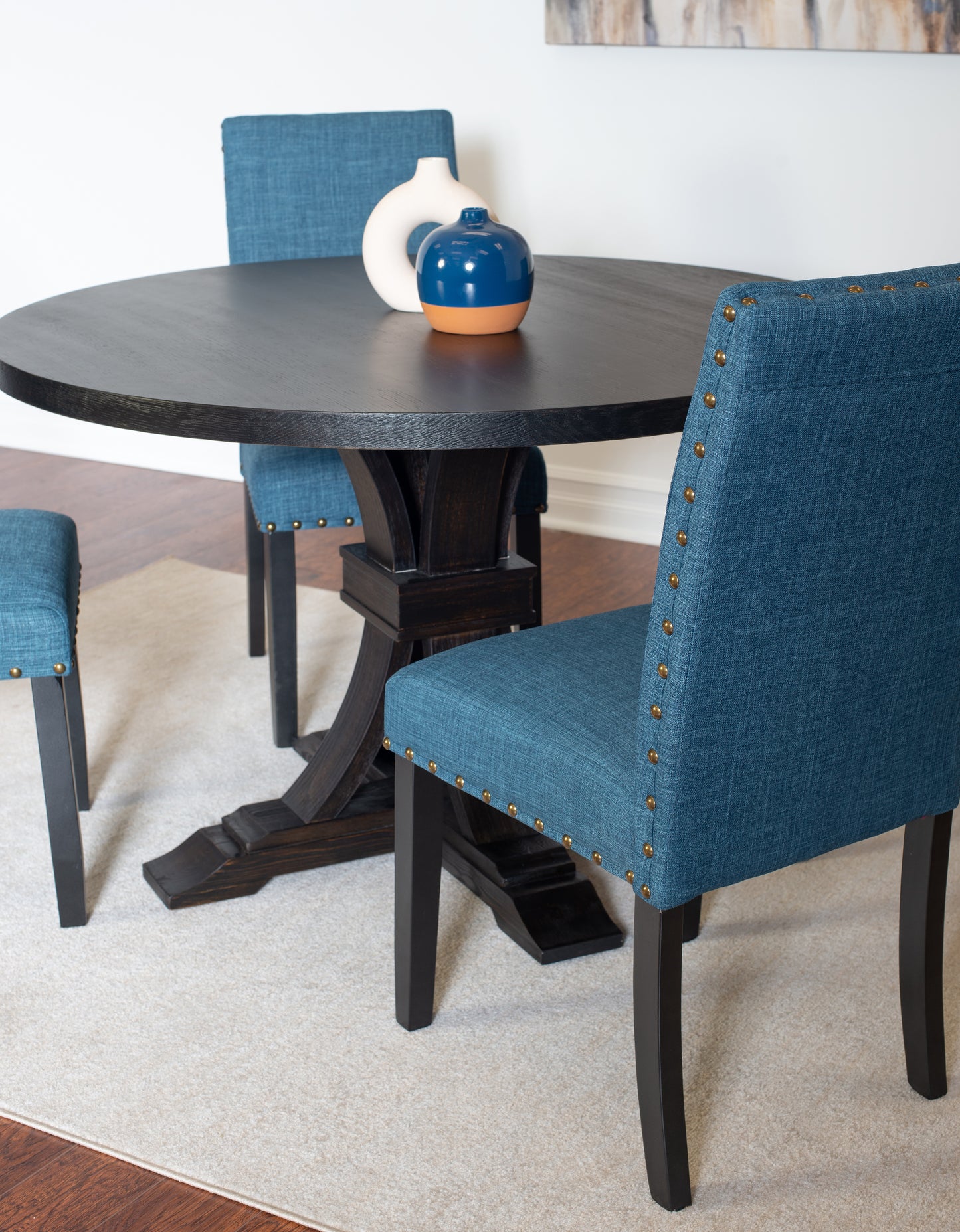 Eton 5-piece Dining Set, Distressed Pedestal Round Table with 4 Stylish Chairs