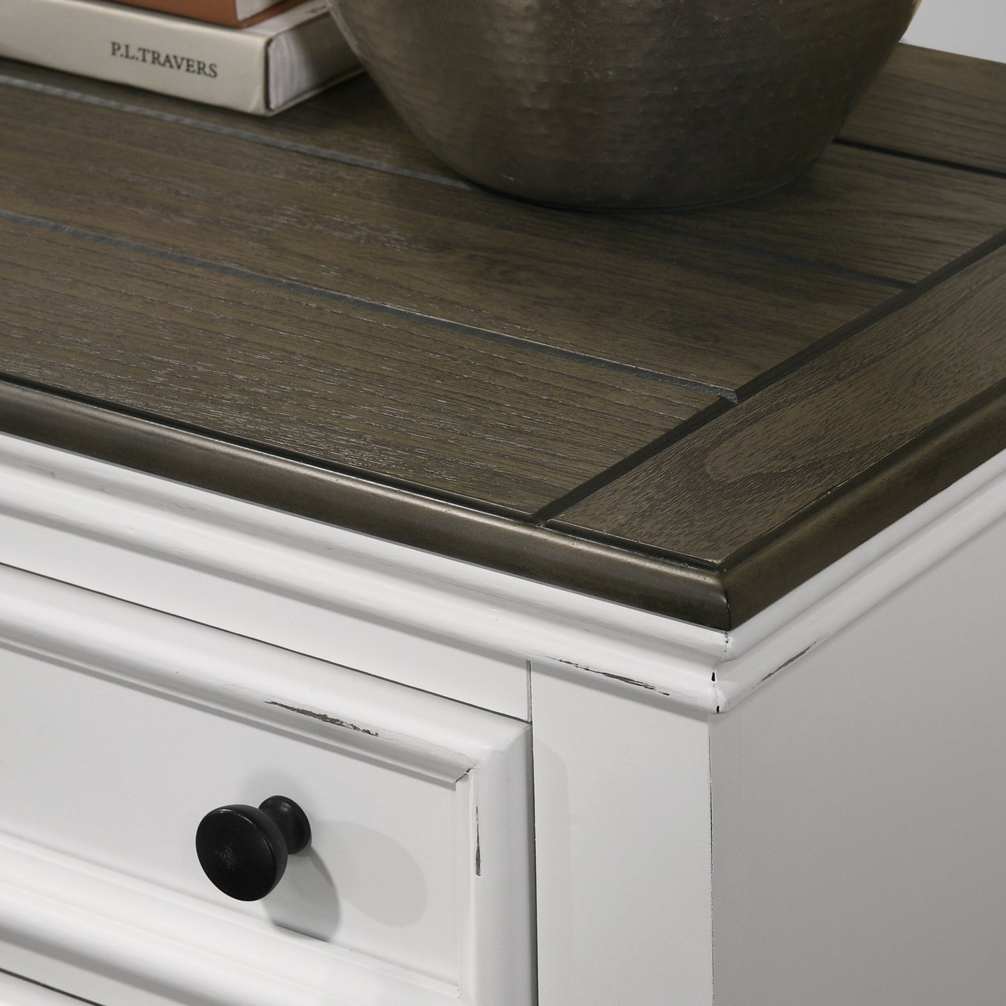 Roundhill Furniture Clelane Wood 3-Drawer Nightstand