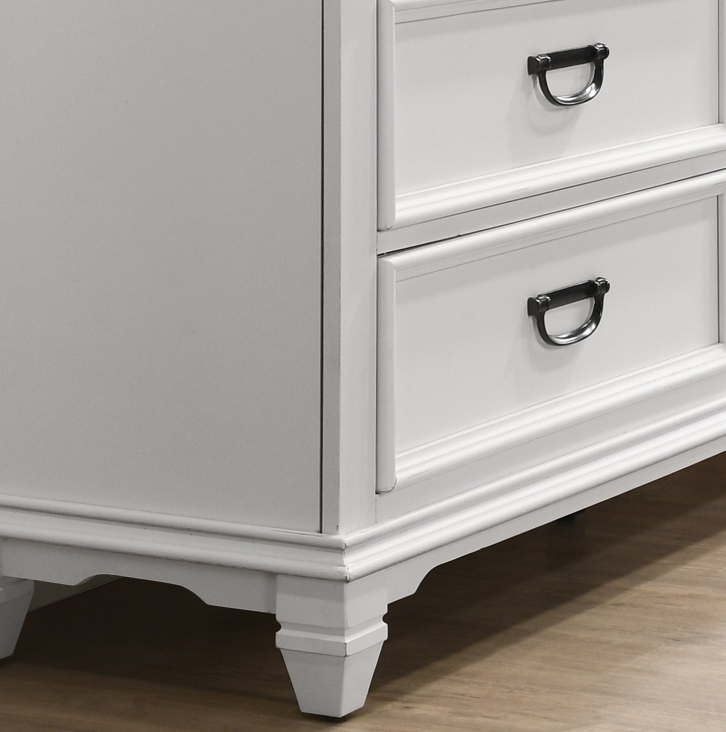 Roundhill Furniture Clelane Wood 3-Drawer Nightstand