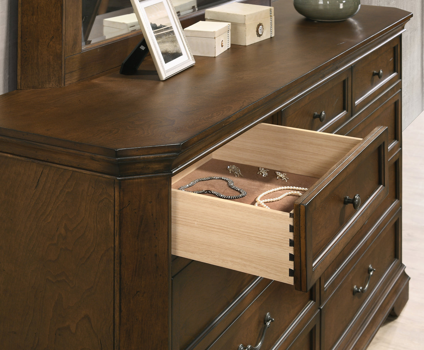 Maderne Traditional Wood 9-Drawer Dresser with Mirror, Antique Walnut Finish