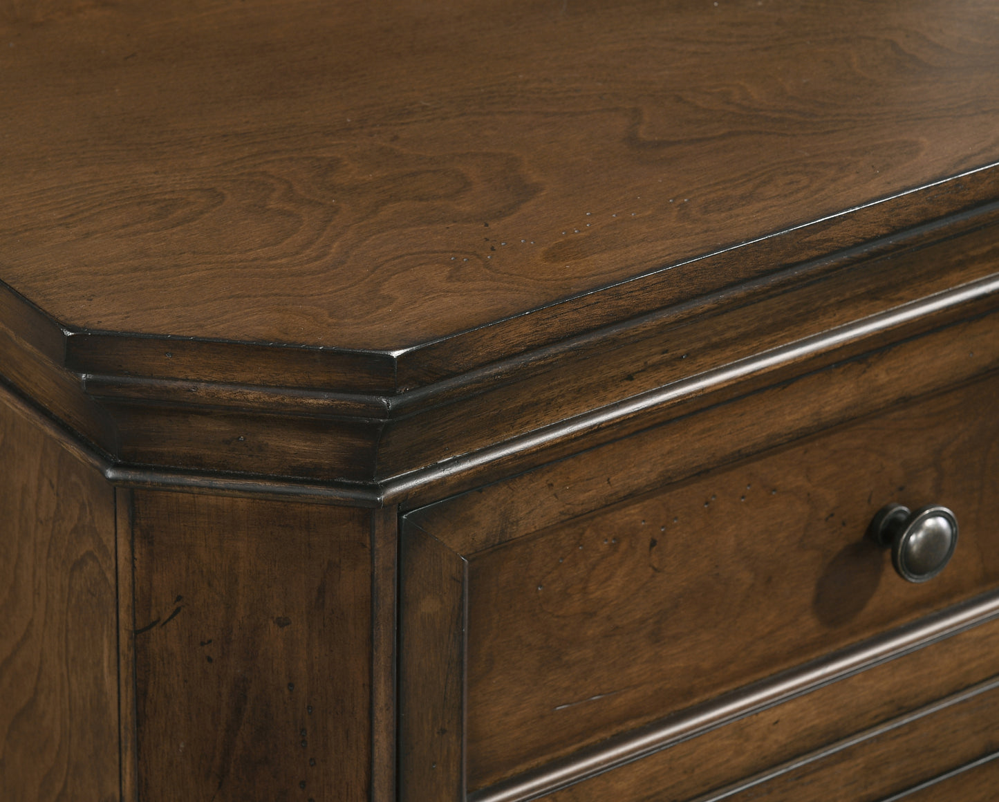 Maderne Traditional Wood 9-Drawer Dresser, Antique Walnut Finish