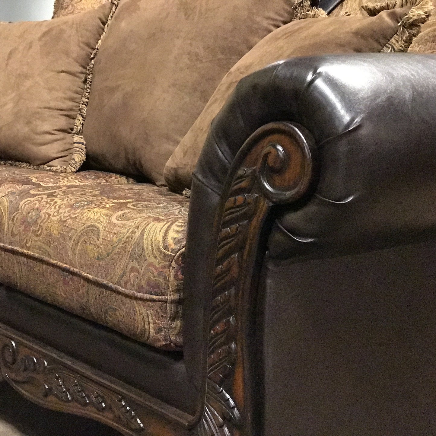 San Marino 2-Tone Chocolate Microfiber Sofa