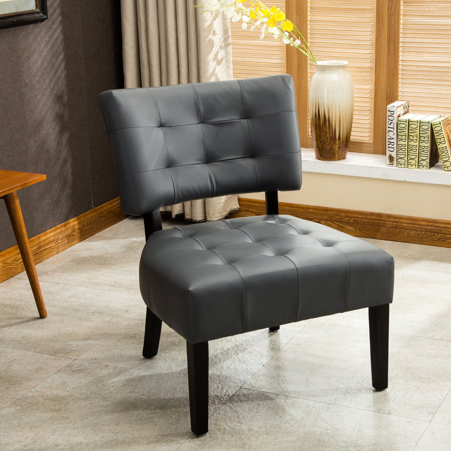 Movile Tufted Accent Chair, Oversized Seating