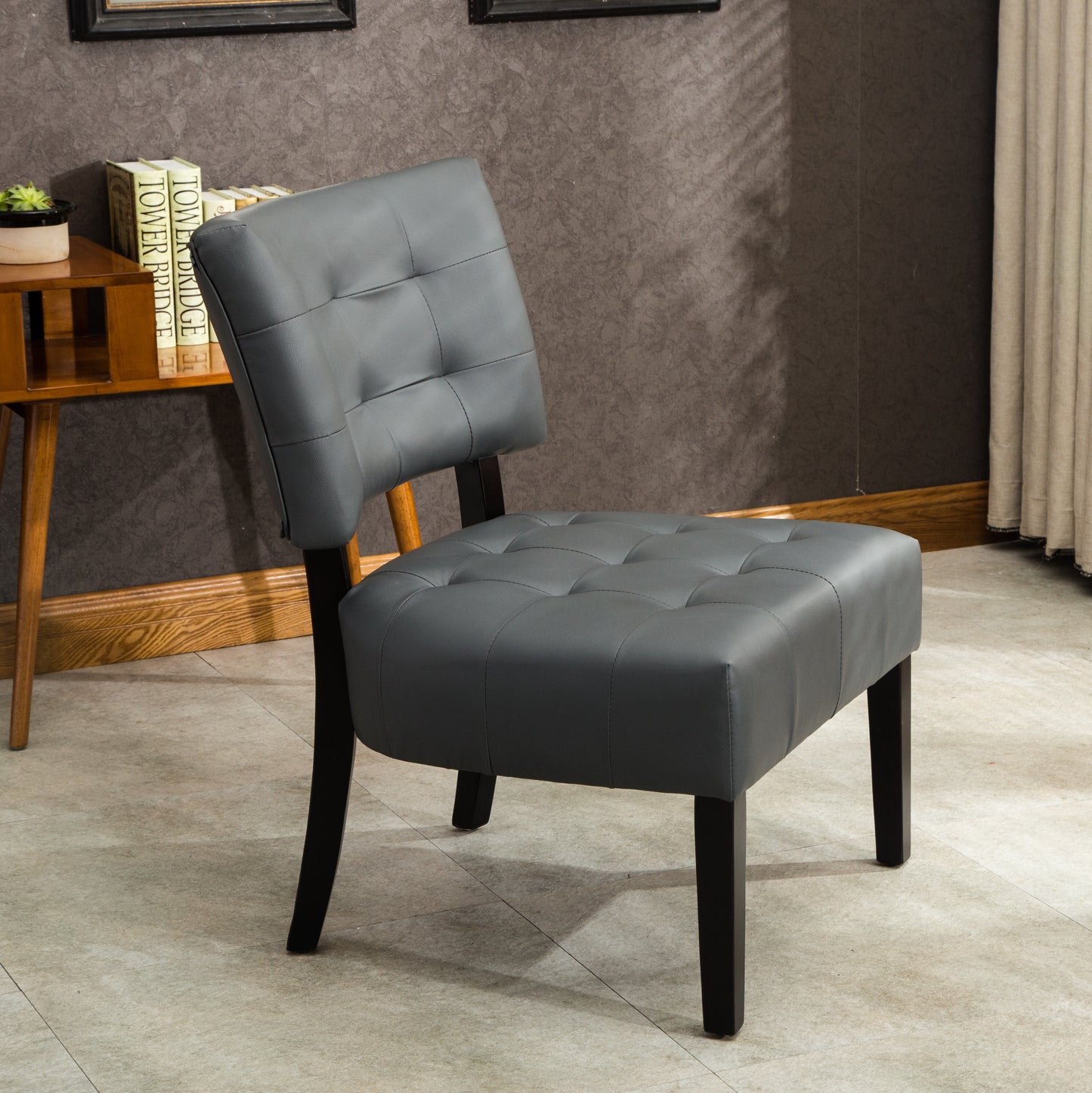 Movile Tufted Accent Chair, Oversized Seating