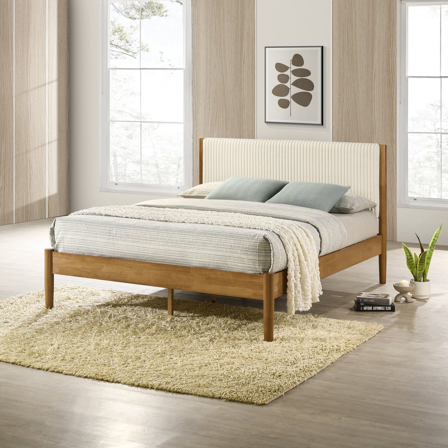 Vichy Rubberwood Platform Bed in Light Walnut