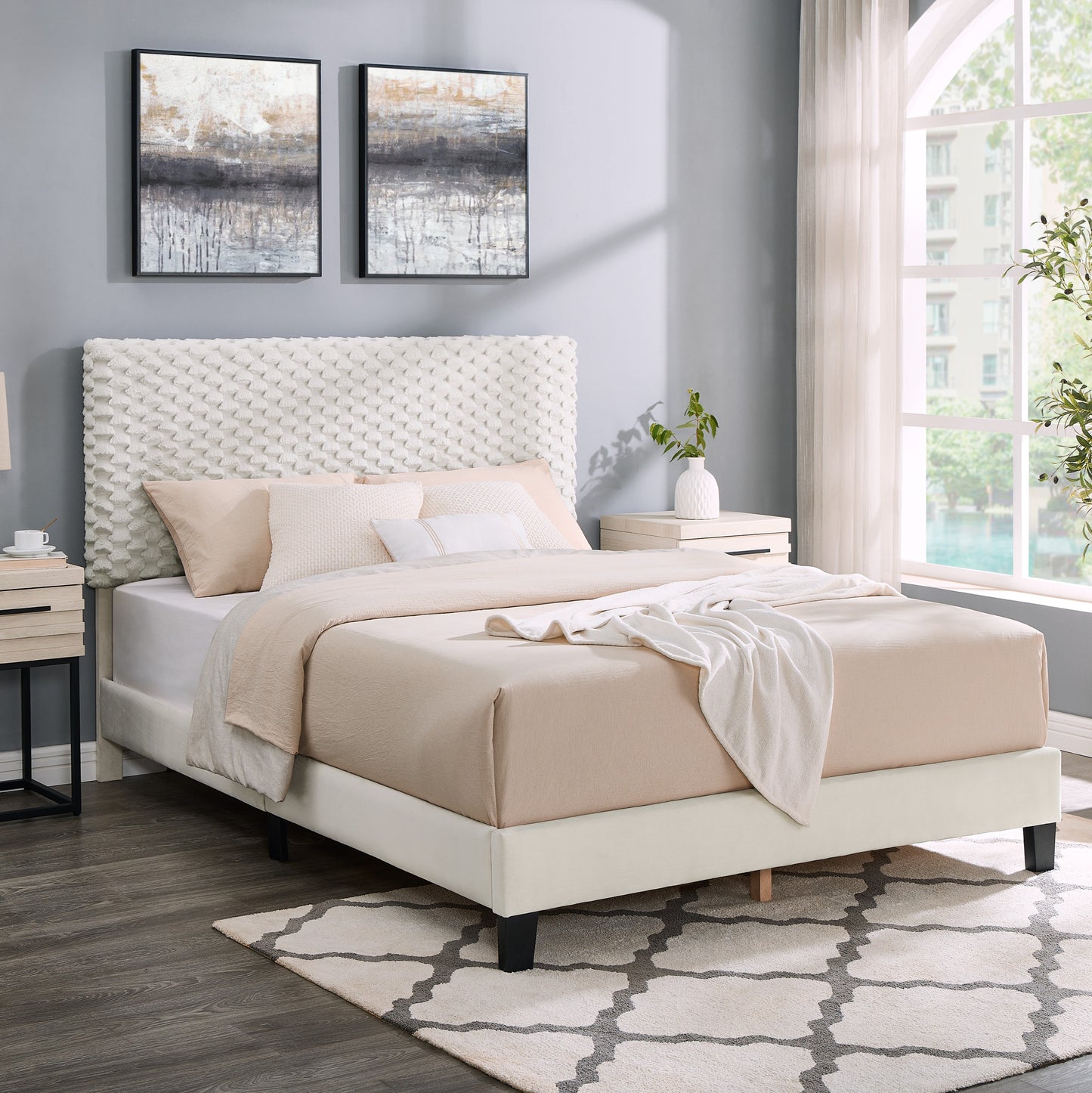 Findlay Plush 3D Upholstered Platform Bed in White Dove