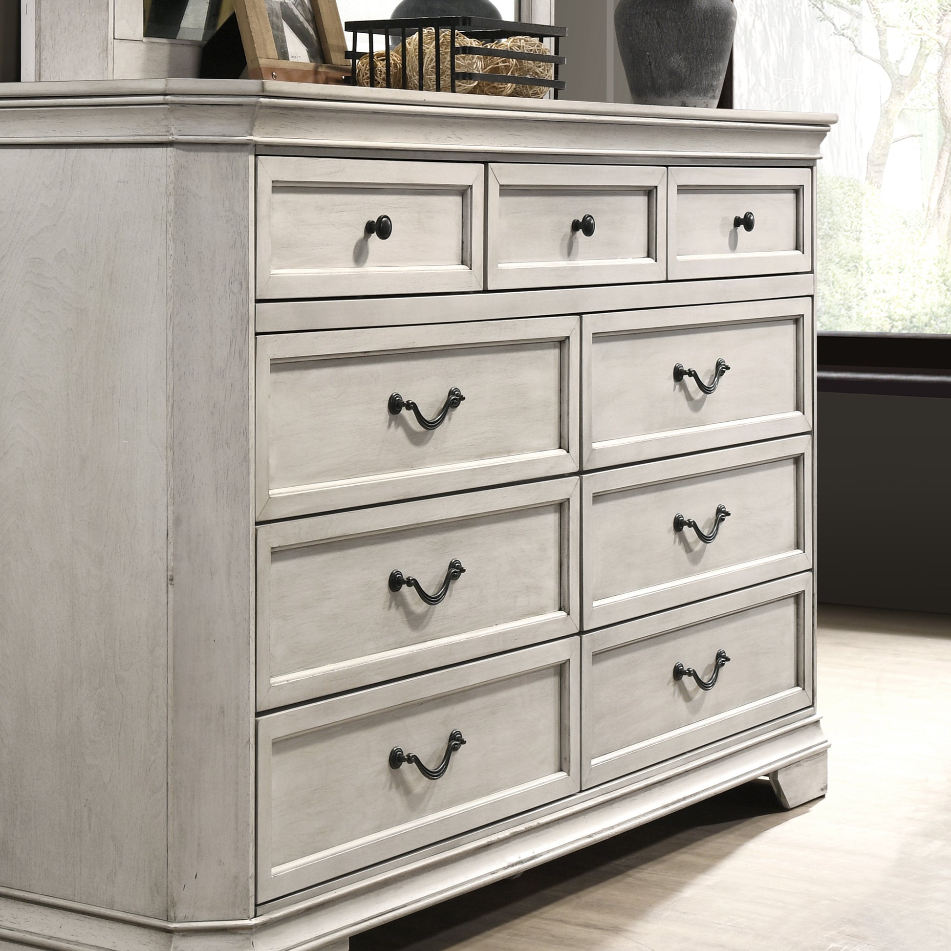 Roundhill Furniture Maderne Traditional Wood 9-Drawer Dresser with Mir, image size:1946x1946