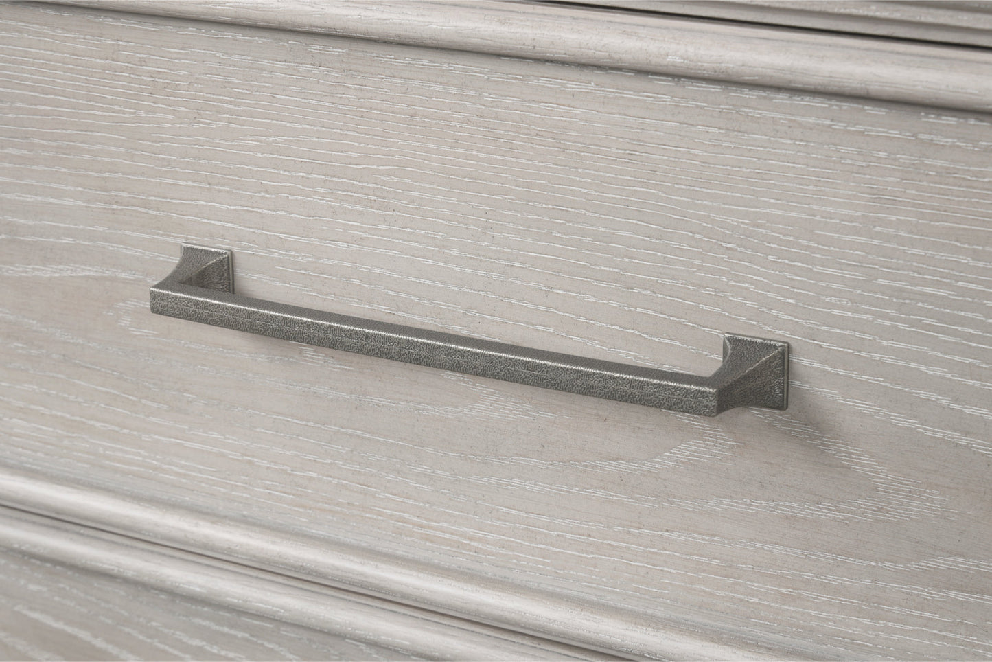 Roundhill Furniture Seluna 2-Drawer Bedroom Nightstand with built-in USB port, Gray Oak Finish