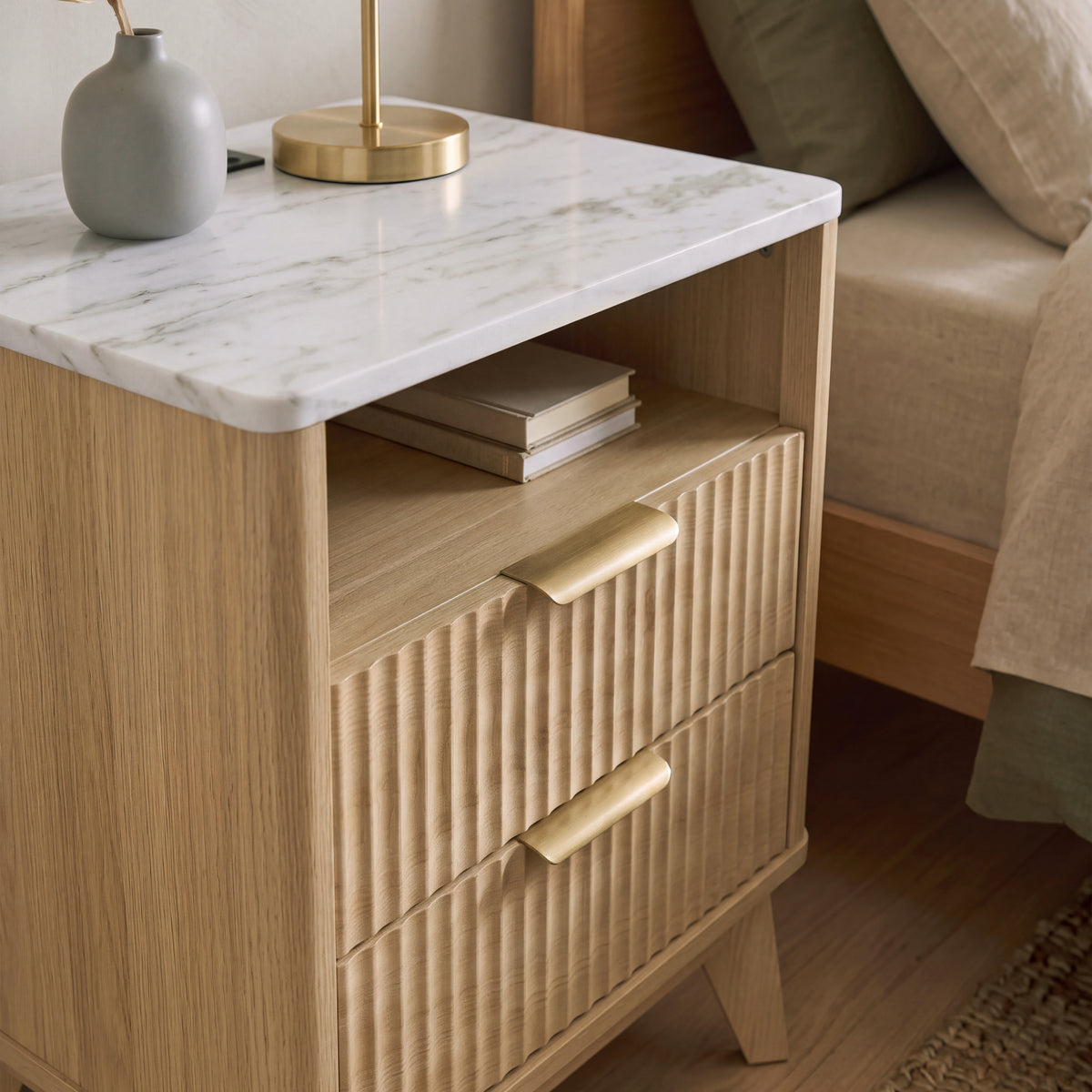 Roundhill Furniture Lyra Mid-Century Modern 2-Drawer Nightstand with Charging Station
