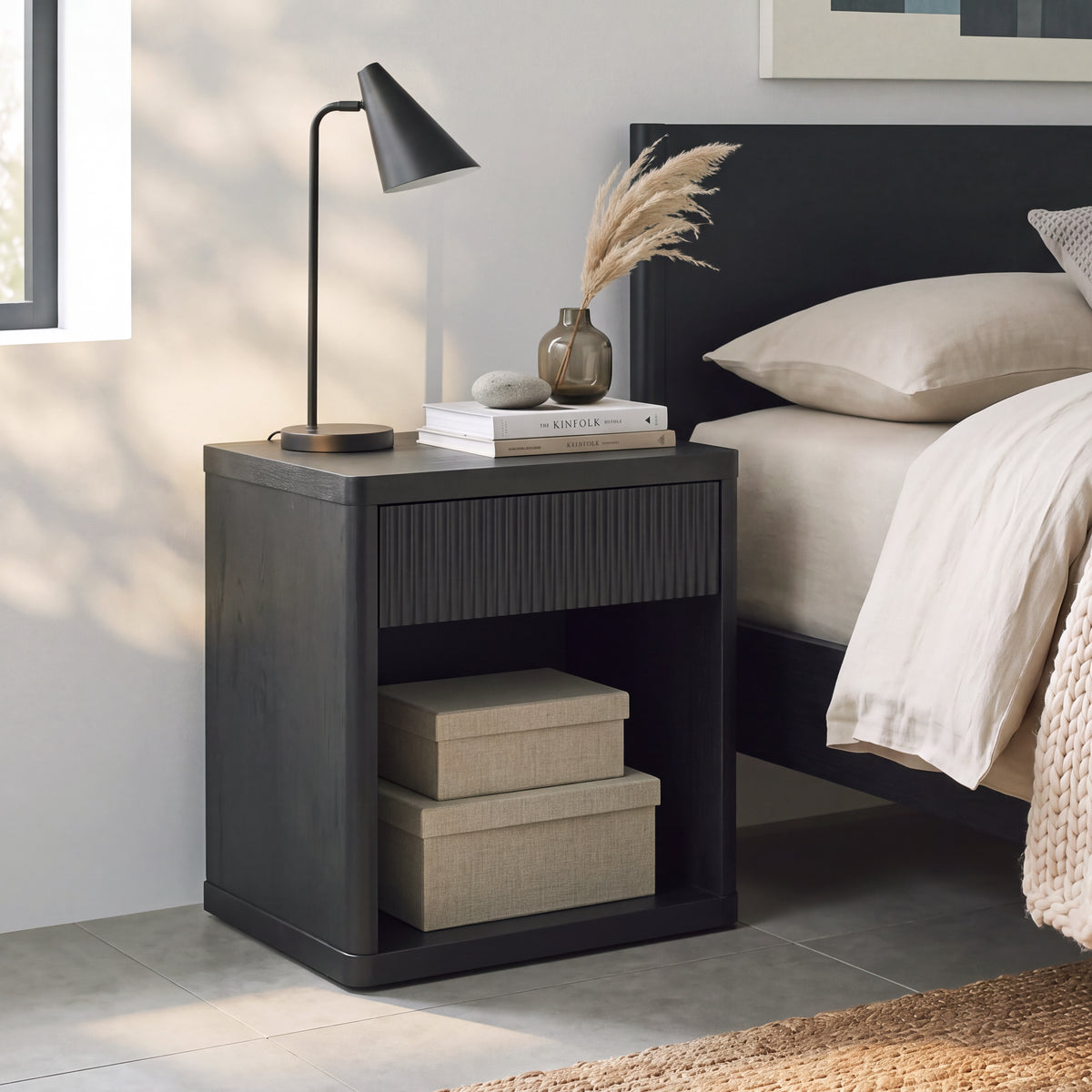 Roundhill Furniture Aria Modern Fluted Nightstands, Side Tables, Set of 2