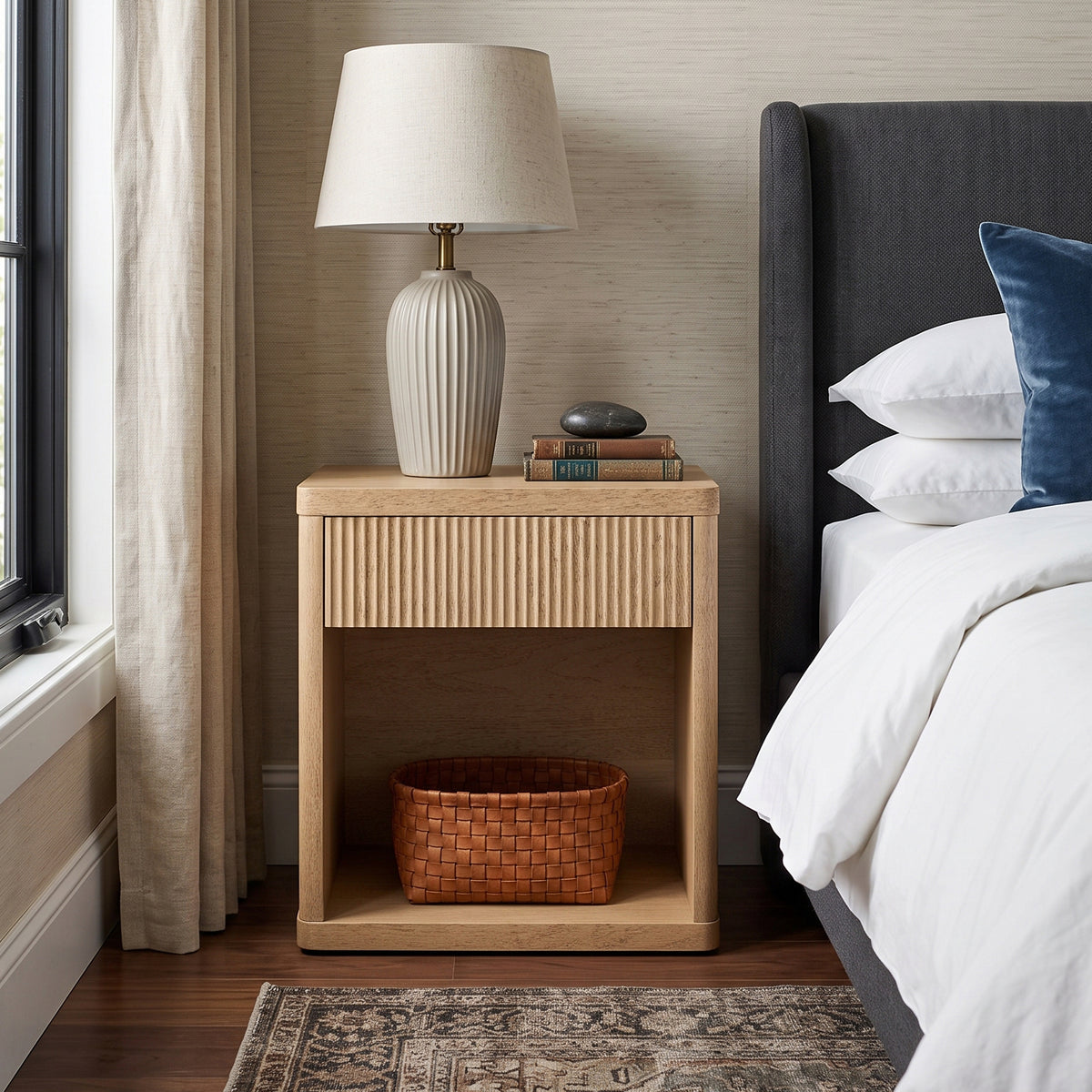 Roundhill Furniture Aria Modern Fluted Nightstands, Side Tables, Set of 2