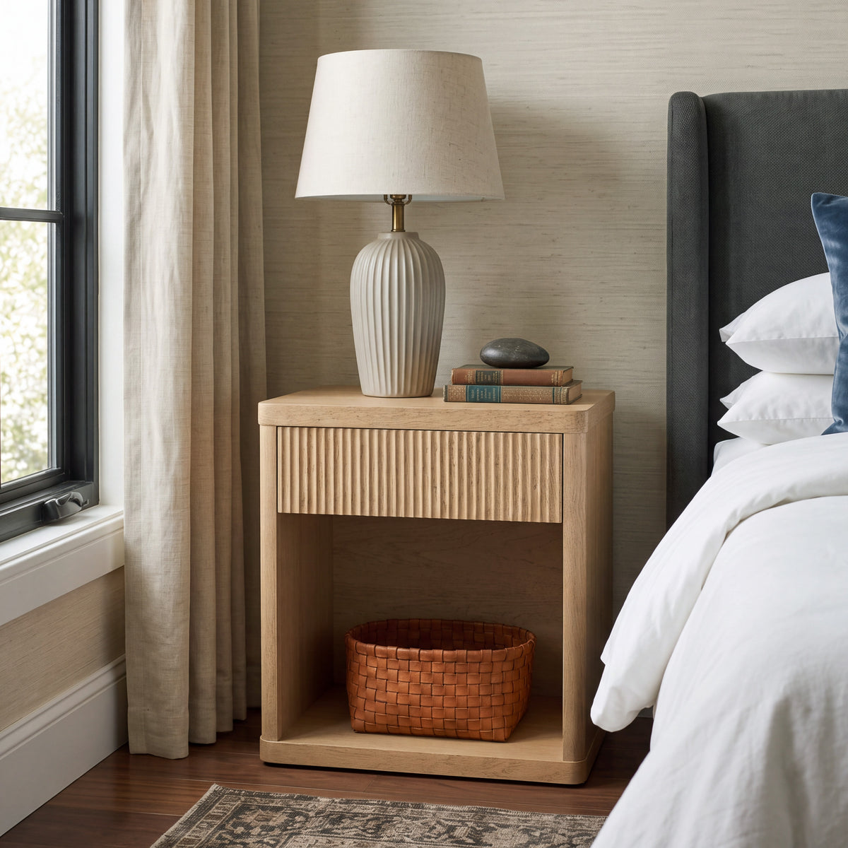 Roundhill Furniture Aria Modern Fluted Nightstands, Side Tables, Set of 2