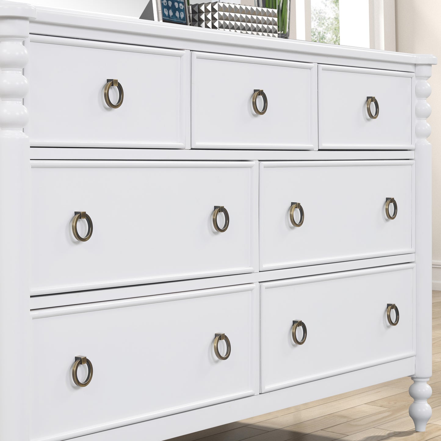 Roundhill Furniture Avellune 7-Drawer Dresser with Mirror, White Finish