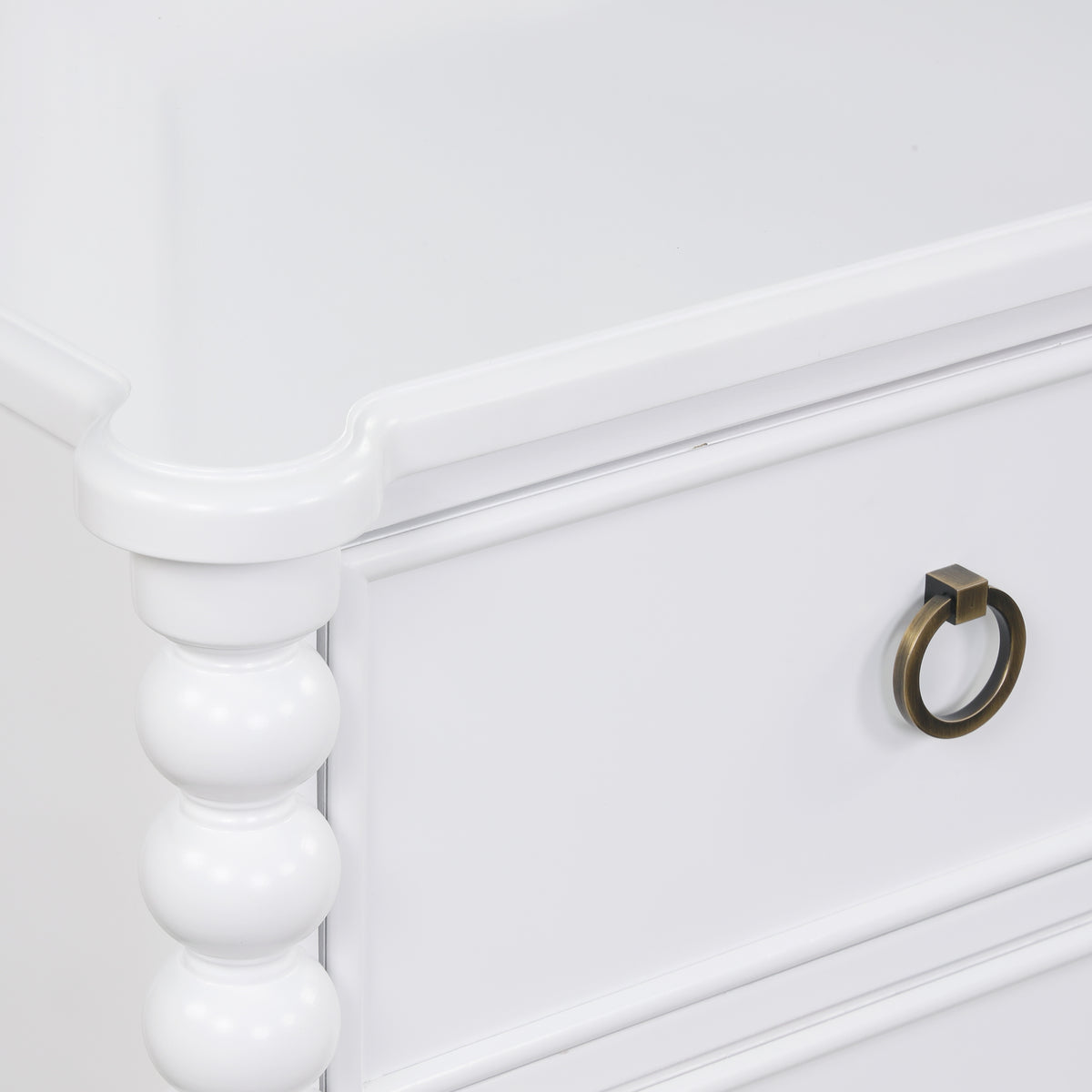 Roundhill Furniture Avellune 7-Drawer Dresser, White Finish