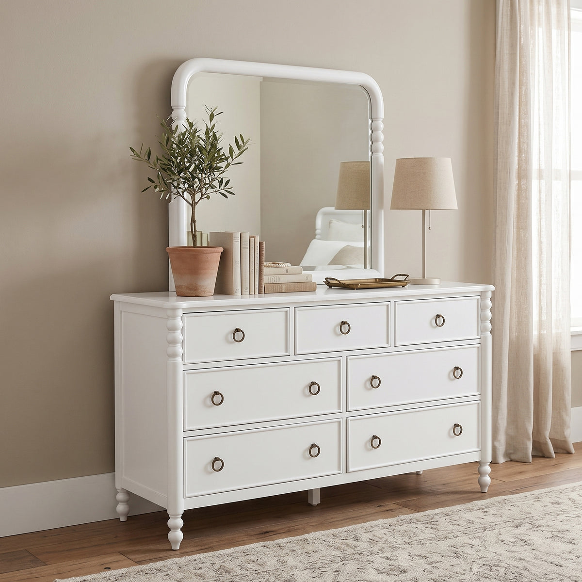 Roundhill Furniture Avellune Bedroom Collection: Poster Bed with 3 Interchangeable Post Heights, White Finish