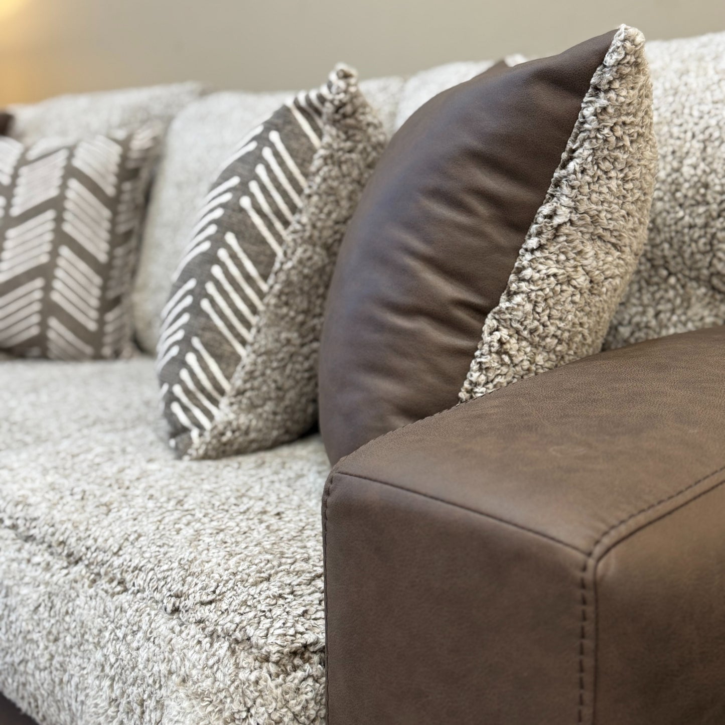 Roundhill Furniture Marvella Living Room Collection, Chocolate Faux Leather Upholstery and Curly Shearling Cushions