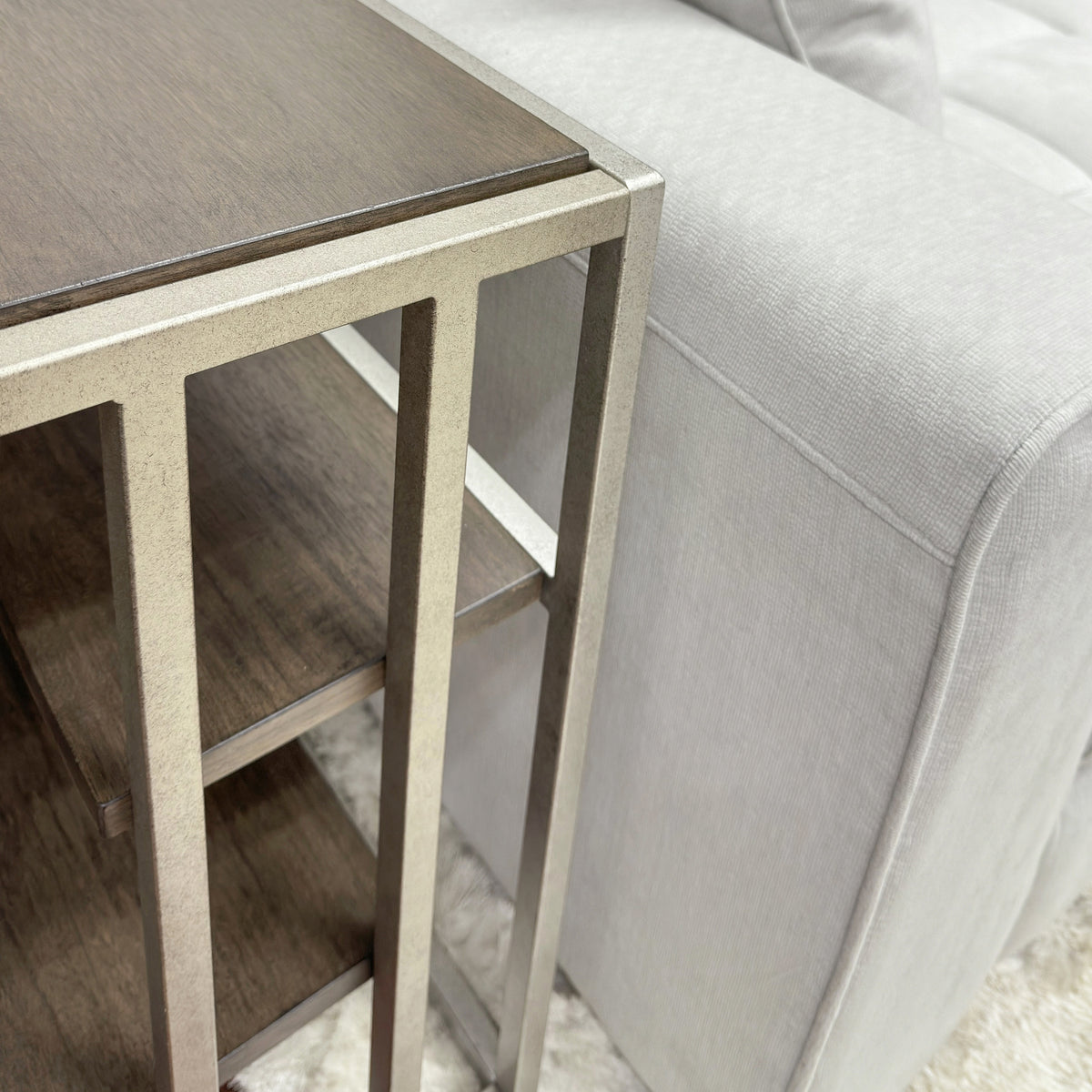 Roundhill Furniture Padena Metal Frame Wood Living Room Chairside Table with Shelf