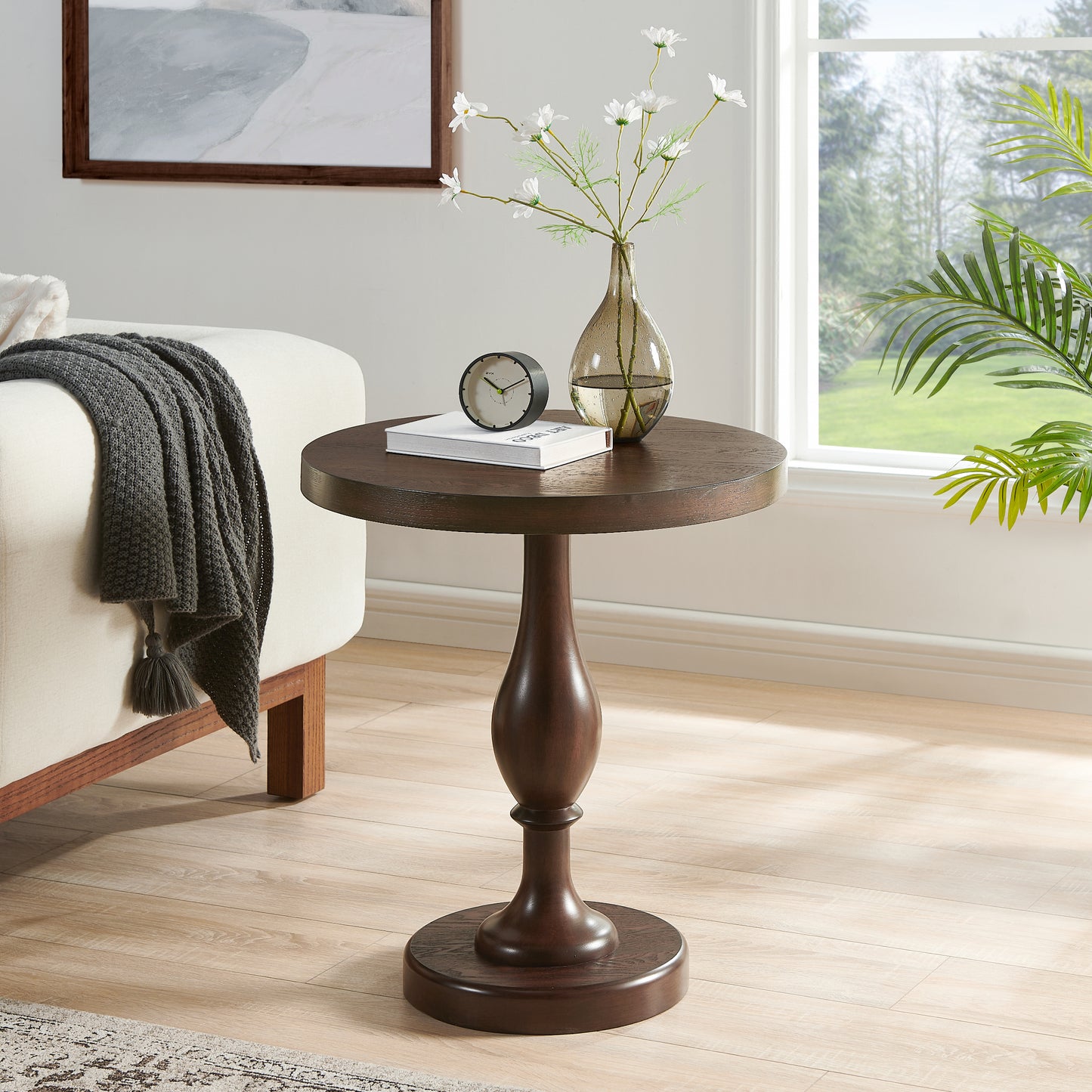 Roundhill Furniture Solmere 22" Round Wood Pedestal End Table
