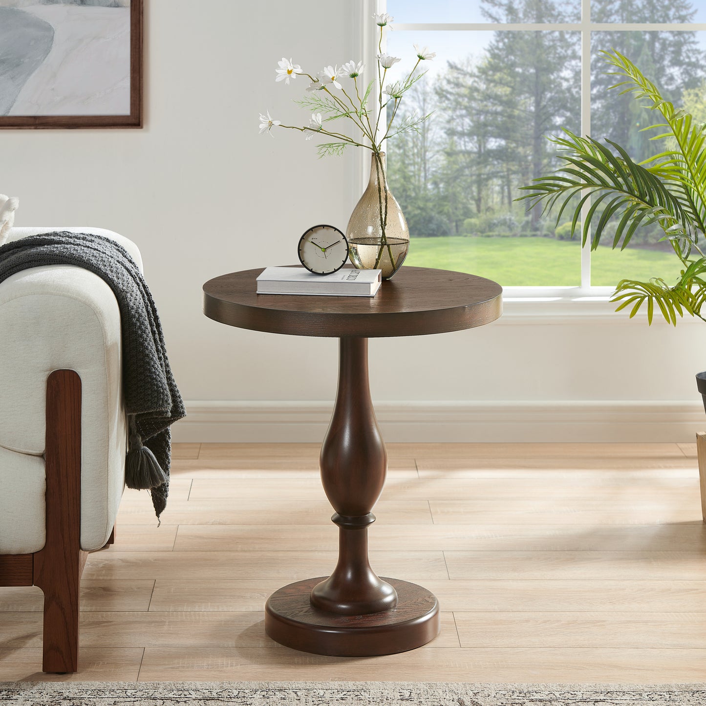 Roundhill Furniture Solmere 22" Round Wood Pedestal End Table