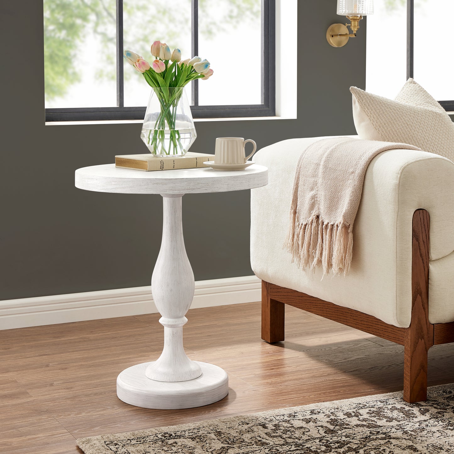 Roundhill Furniture Solmere 22" Round Wood Pedestal End Table