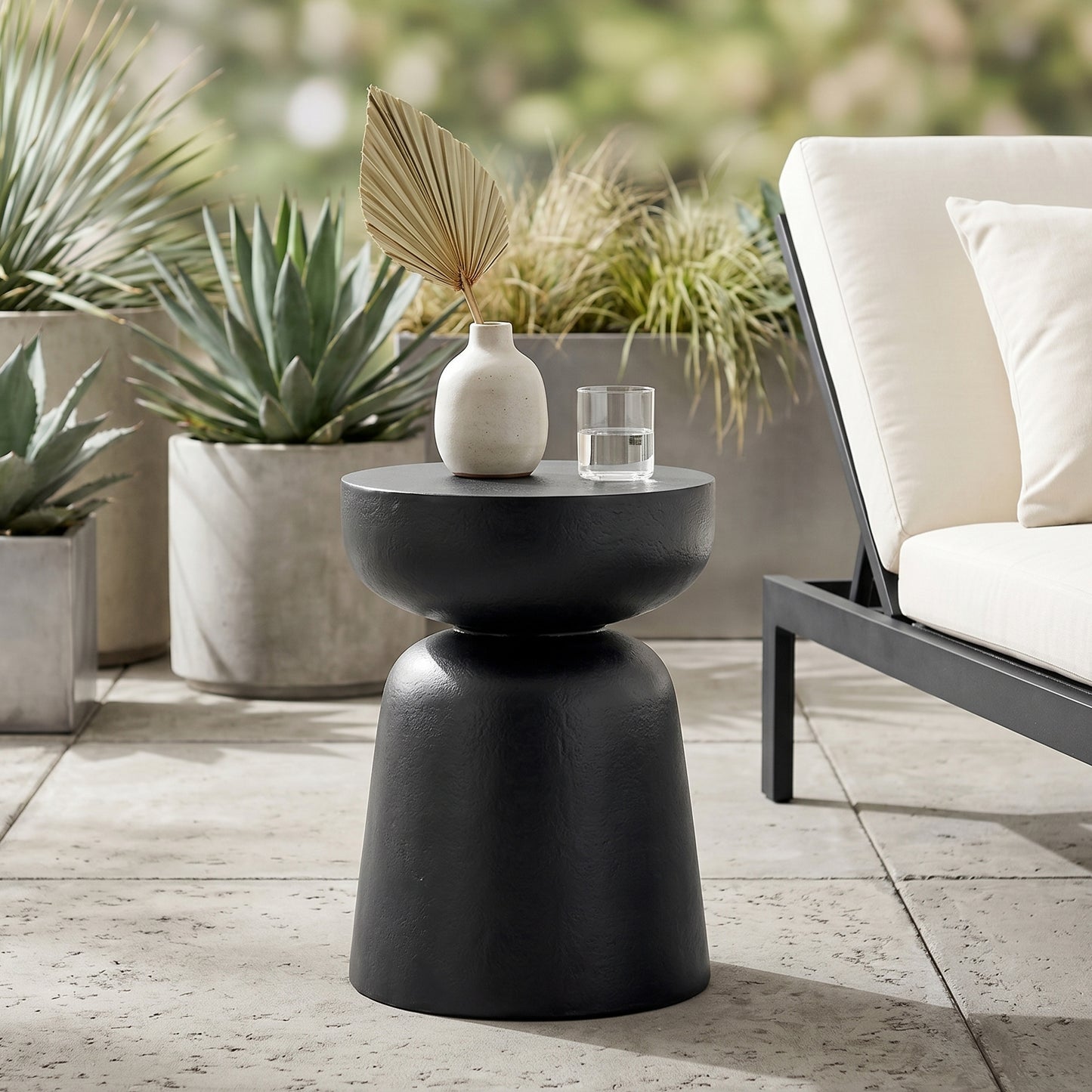 Roundhill Furniture Liora Indoor/Outdoor Sculptural Black End Table