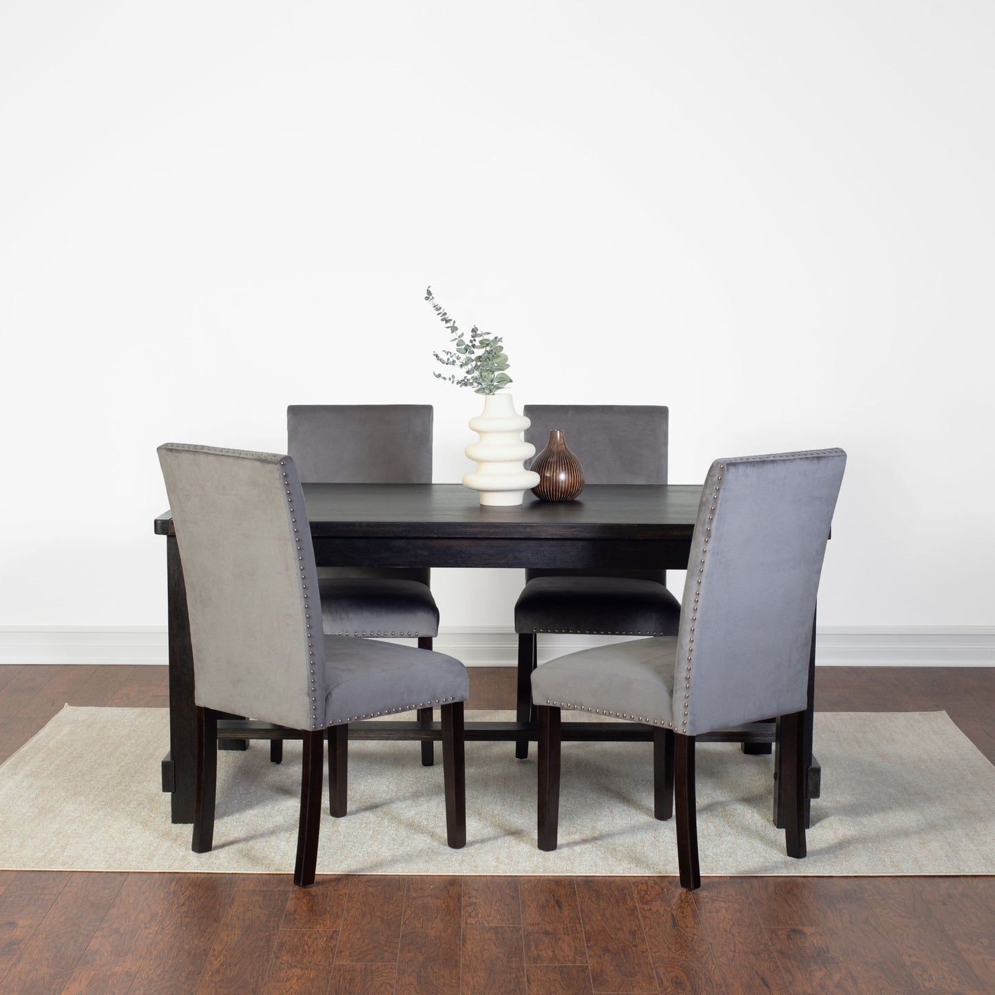 Vanzo Contemporary 5-Piece Dining Set, Dining Table with 4 Stylish Chairs