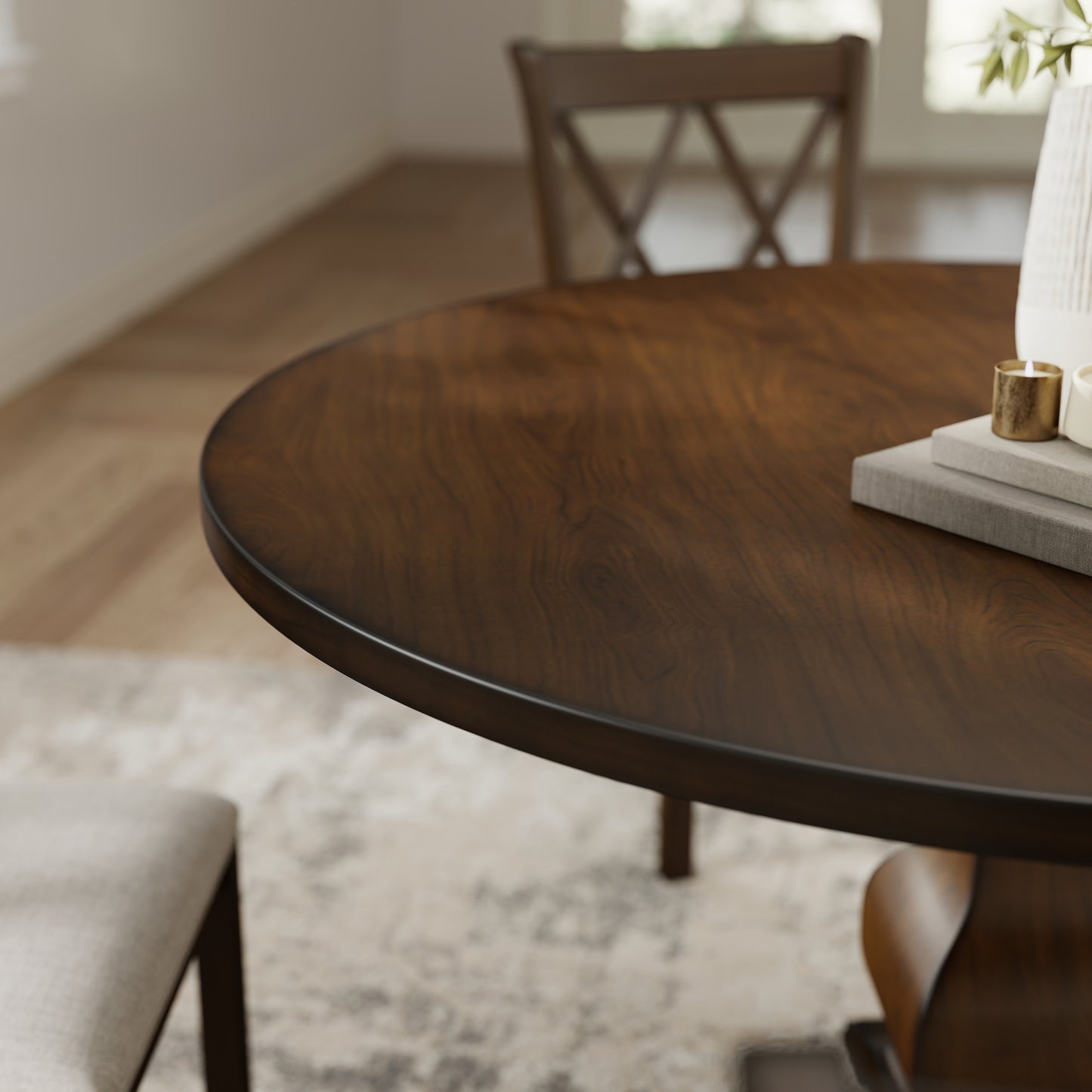 Havre 5-Piece Dining Set, Pedestal Round Table with 4 Stylish Chairs