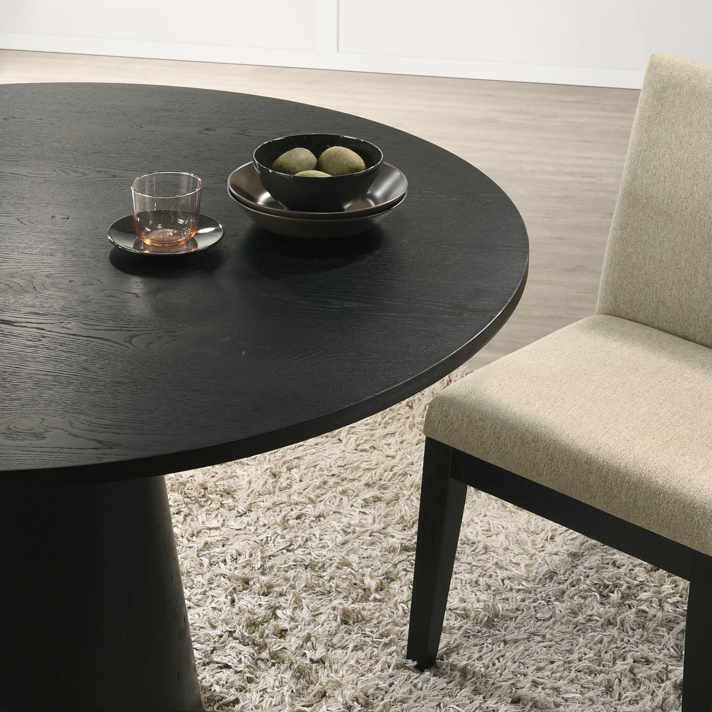 Roundhill Furniture Rocco Contemporary Pedestal Dining Table, Ebony
