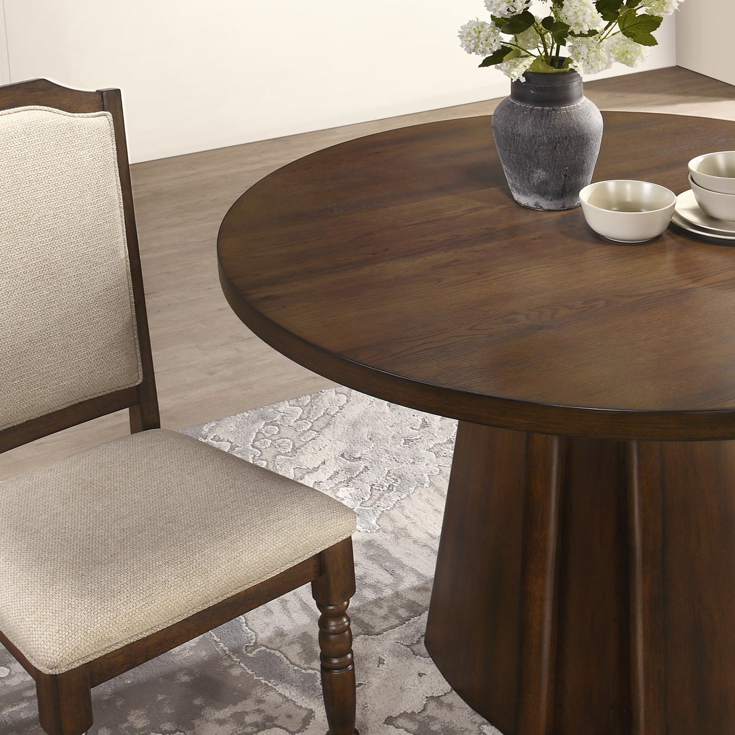 Roundhill Furniture Fantail Sculptural Pedestal Round Dining Table, Walnut