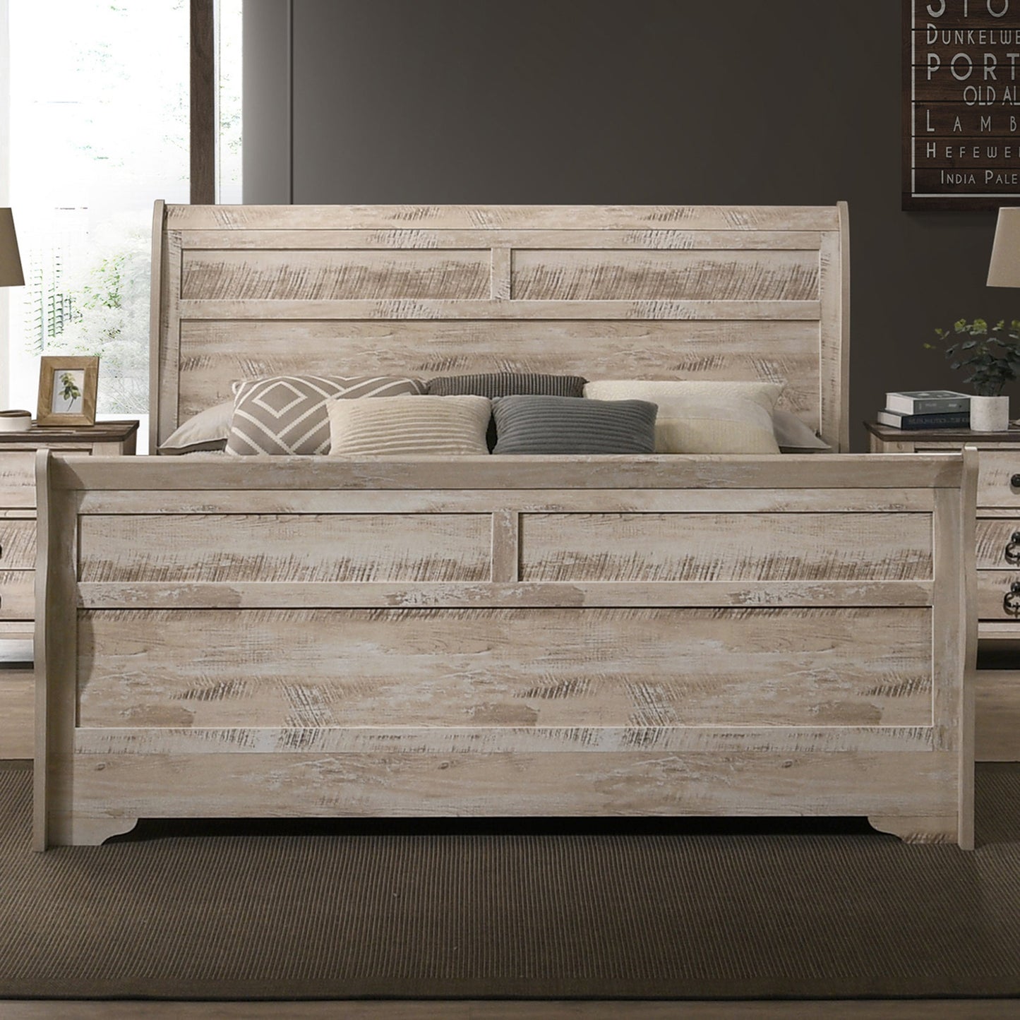 Imerland Contemporary White Wash Finish Sleigh Bed