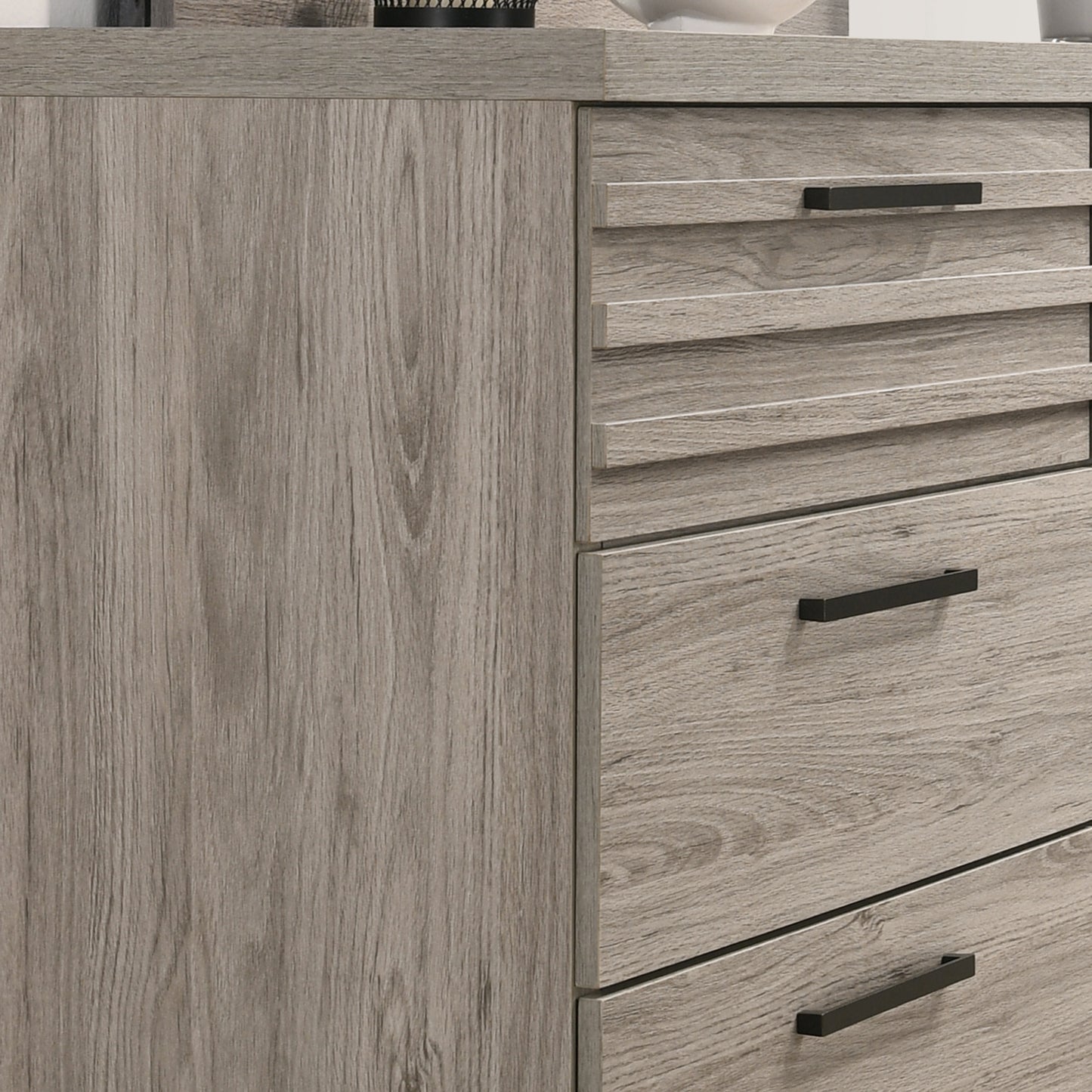 Alvear Contemporary 4-Drawer Chest, Weathered Gray