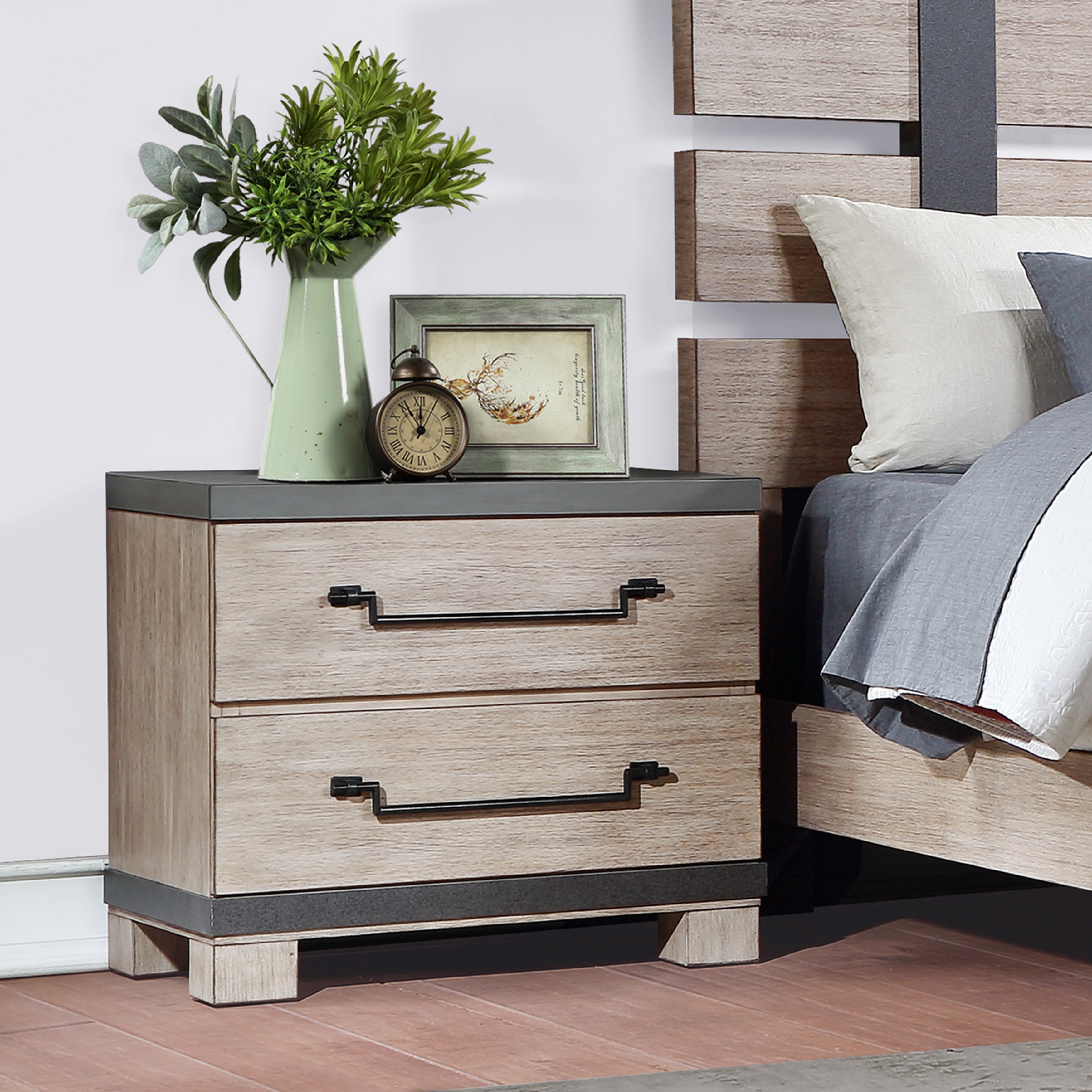 Oak on sale finish nightstand