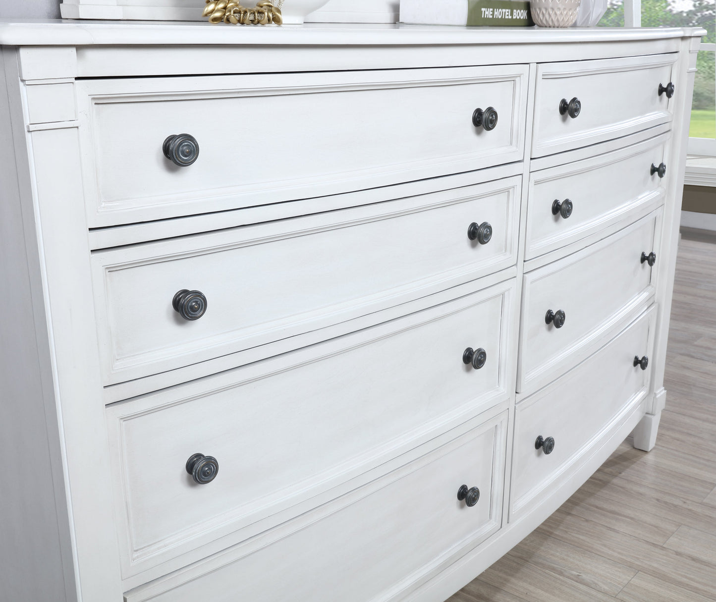 Saline Wood Planked Style 8-Drawer Dresser with Mirror in White Finish