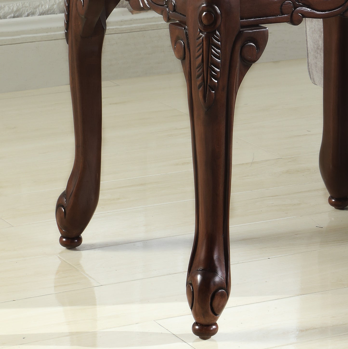 Traditional Ornate Detailing Dark Cherry Finish Wood End Table